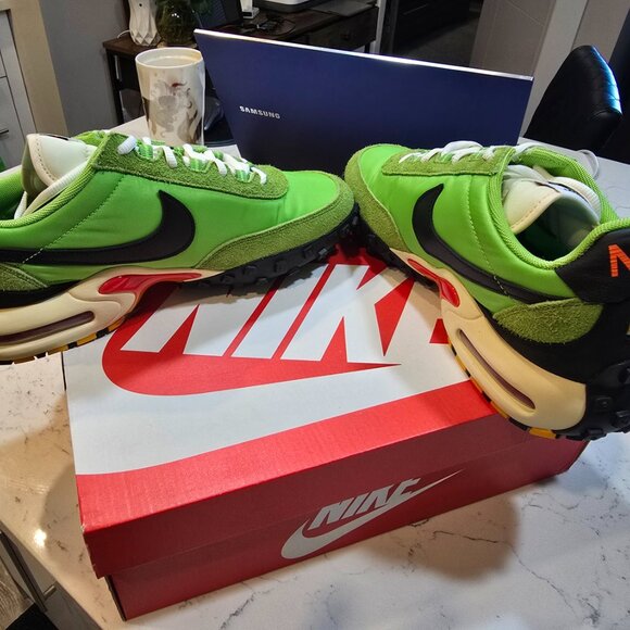 Nike Air Max Waffle SP Shoes Action Green Black FV6946-301 Men's Size 10 NEW - Picture 3 of 16